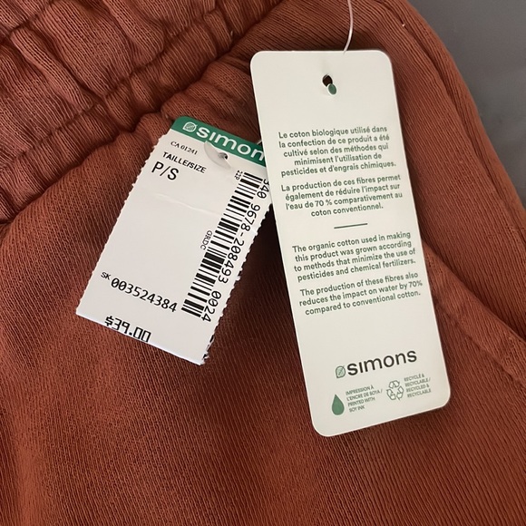 ROLLED HEM FLEECE SHORT - Picture 3 of 5